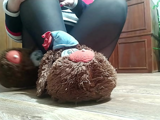 Fat Milf Masturbates Pussy Under Pantyhose And Panties