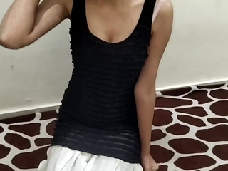 Desi Indian Girl Ko Chocolate Dekar First Time Step Brother Ne Choda With Hindi Audio