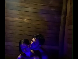 Besos Y Sexo En El Agua Latina Chilena