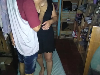 Tocandole Las Tetas A Mi Novia Con Vestido Negro