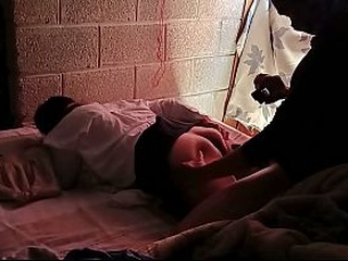 y tu que har&iacute_as??? estudiante acepta grabar con su padrastro para su only VOYEUR REAL CASERO en HD