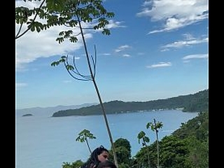 CASAL DE NAMORADAS L&Eacute_SBICAS FAZEM SEXO EM PRAIA DO RJ