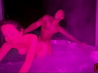FULL VIDEO!!!!! QOS HOTWIFE SUZANNE HOLLY GETS RAILLED BY A BBC BULL IN THE JACUZZI WHILE HER HUSBAND TALKS HER THRU IT